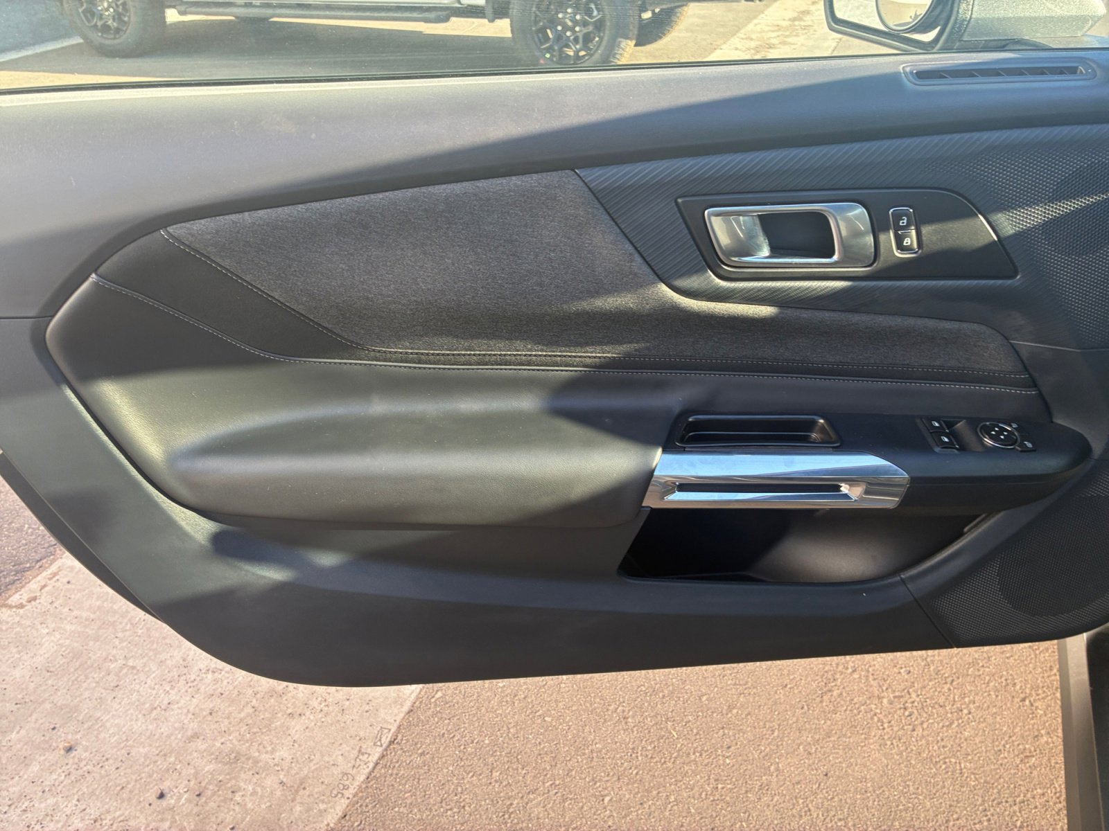 Used 2025 Ford Mustang EcoBoost image 14