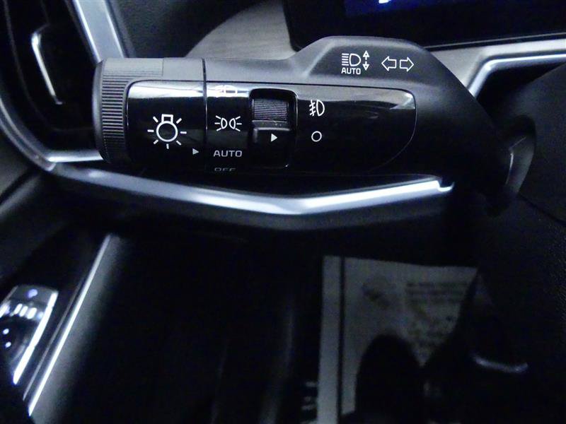 Used 2025 Kia Sorento SX AWD/4WD image 24