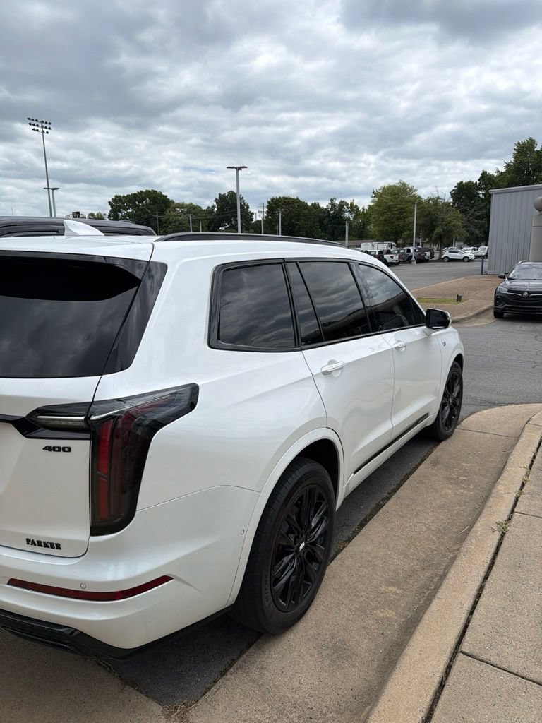 Used 2023 Cadillac XT6 Sport w/ LPO, ONYX Package AWD/4WD image 10