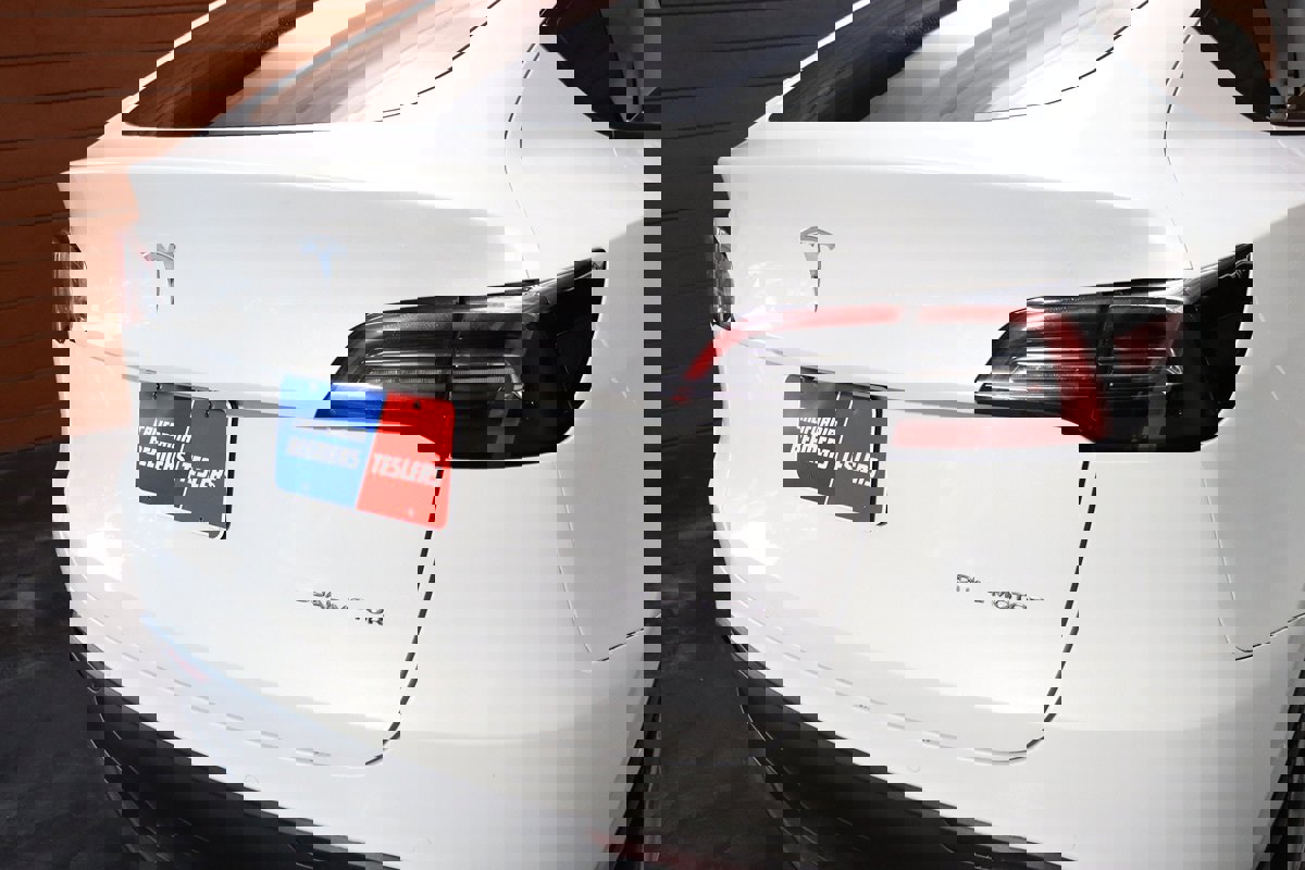 Used 2023 Tesla Model Y Long Range image 13