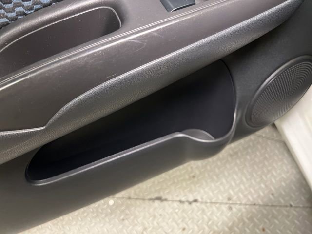 Used 2016 Nissan Versa Note SV image 35