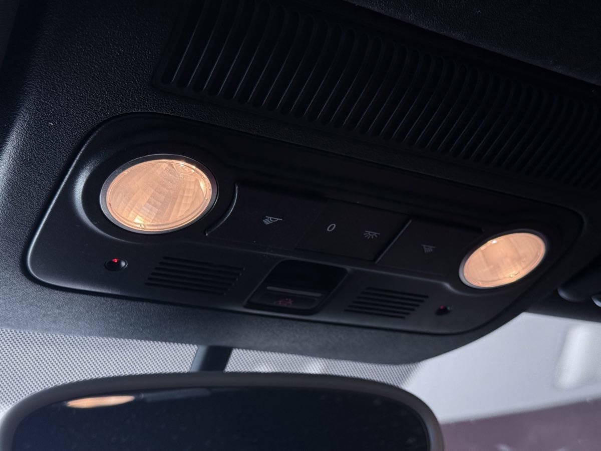 Used 2016 Volkswagen Beetle 1.8T S image 48