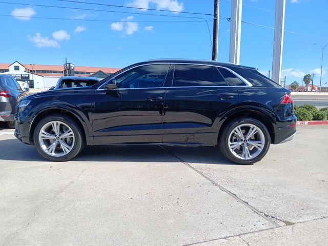 Used 2022 Audi Q8 Premium Plus image 6
