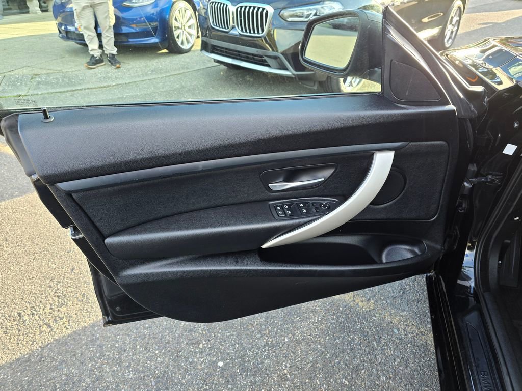 Used 2014 BMW 328i Gran Turismo xDrive image 23