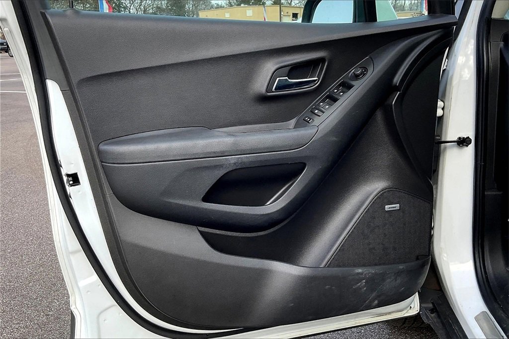 Used 2016 Chevrolet Trax LTZ image 23