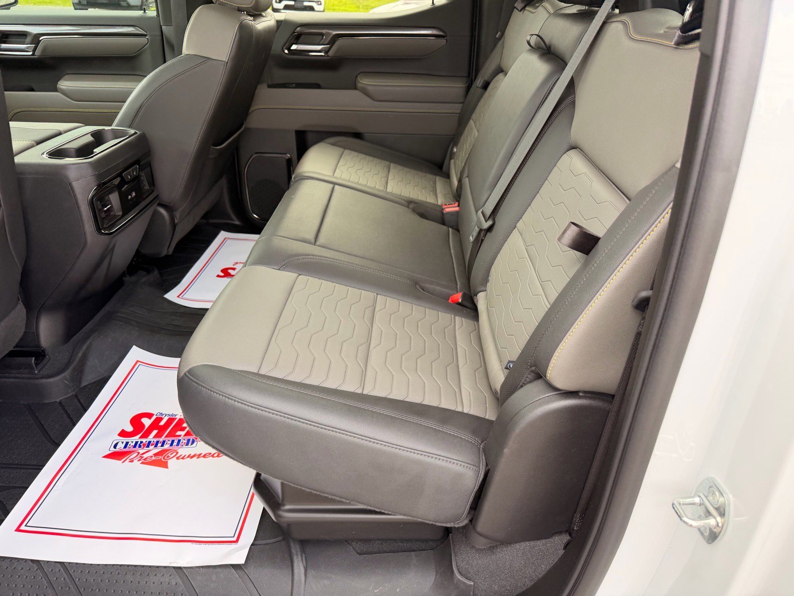 Used 2023 Chevrolet Silverado 1500 ZR2 w/ Technology Package image 13