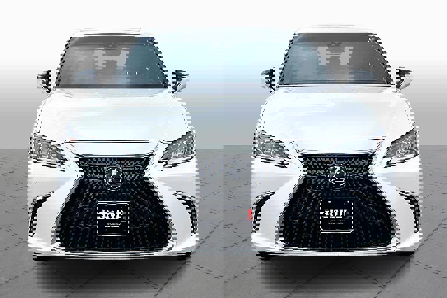 Used 2024 Lexus ES 300h w/ Premium Package image 3