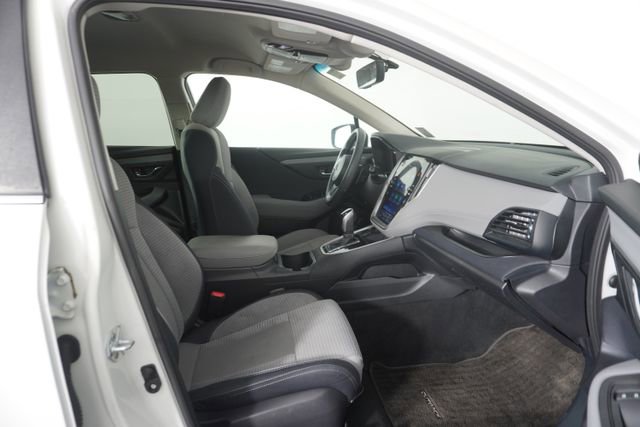 Used 2022 Subaru Outback Premium image 39