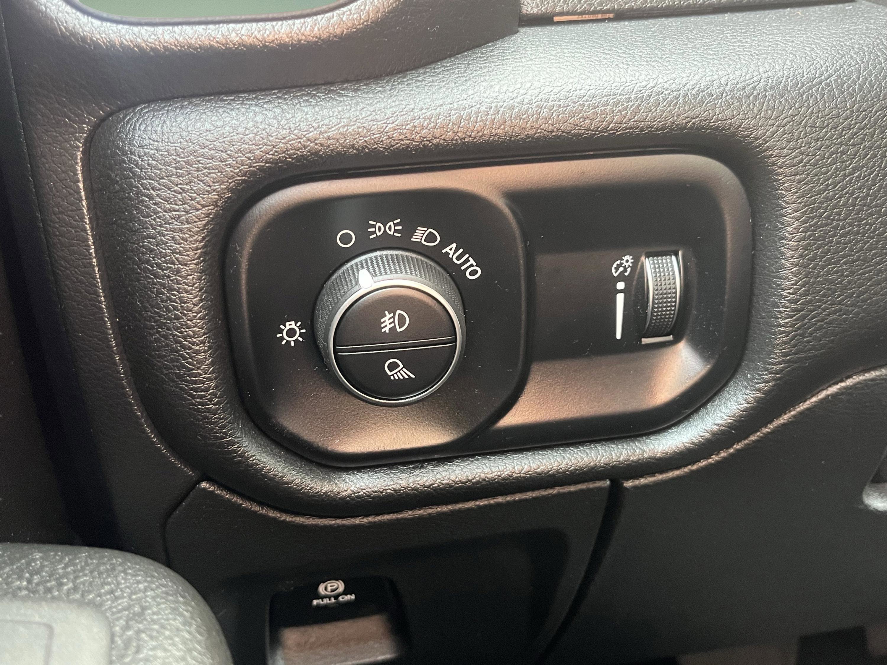 Used 2024 RAM 1500 Big Horn AWD/4WD image 21