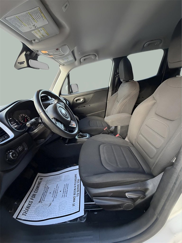 Used 2020 Jeep Renegade Latitude image 11