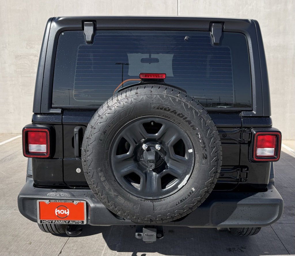 Used 2024 Jeep Wrangler Sport image 4