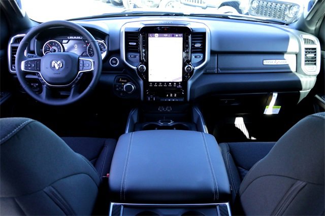 New 2026 RAM 1500 4x4 Crew Cab image 20