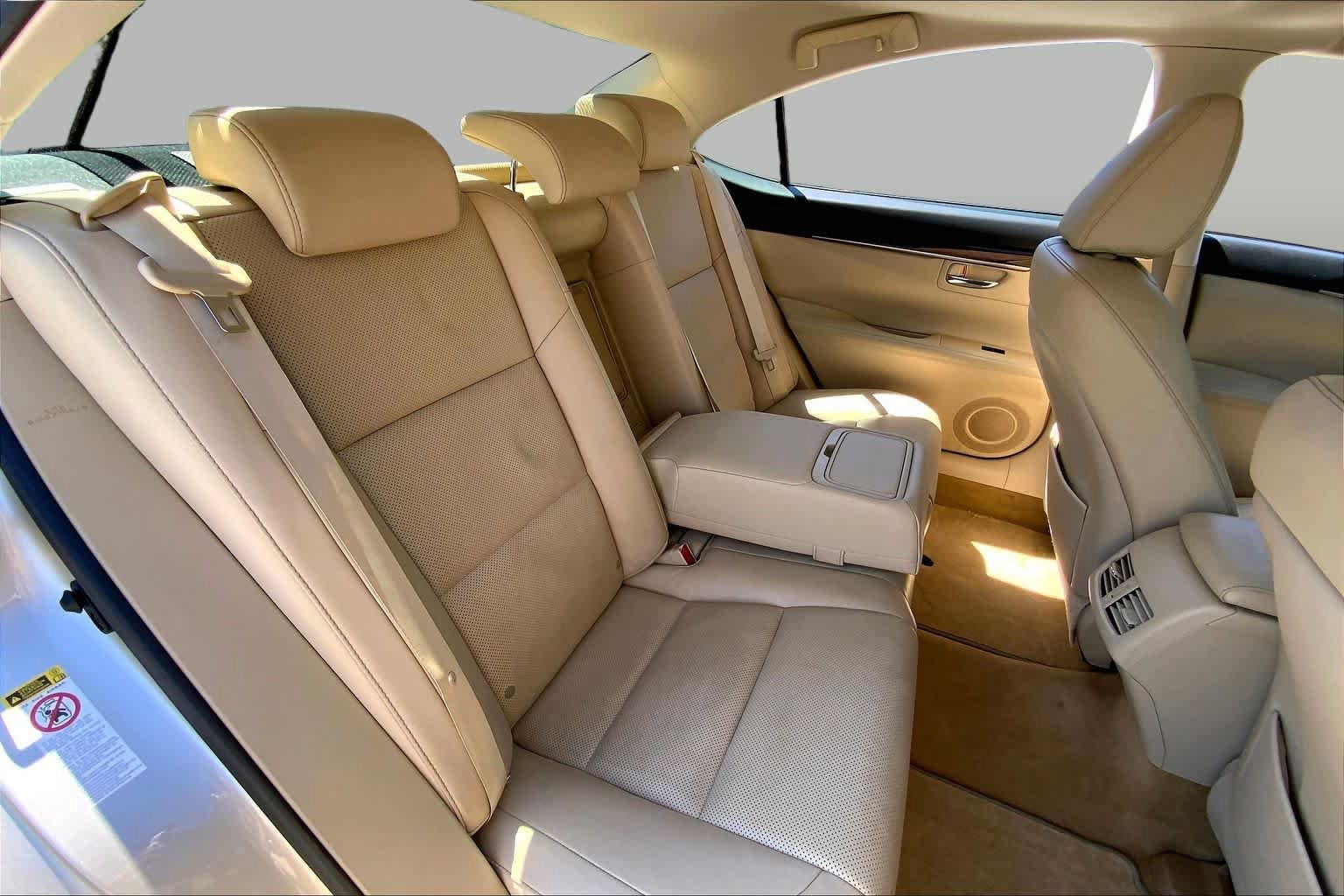 Used 2014 Lexus ES 350 w/ Luxury Package FWD image 20