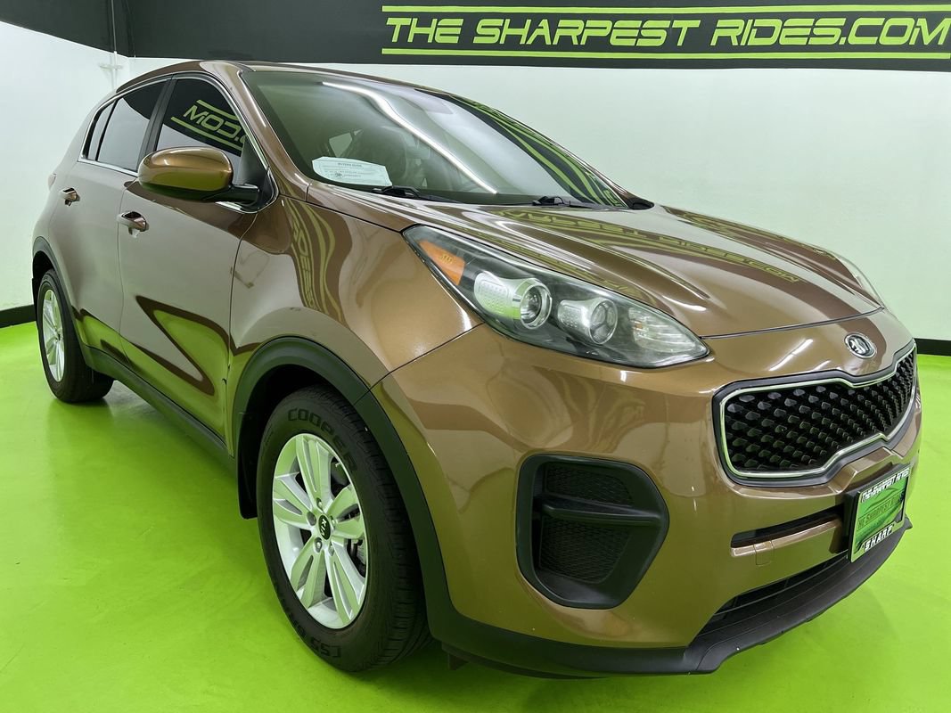 Used 2018 Kia Sportage LX FWD image 2