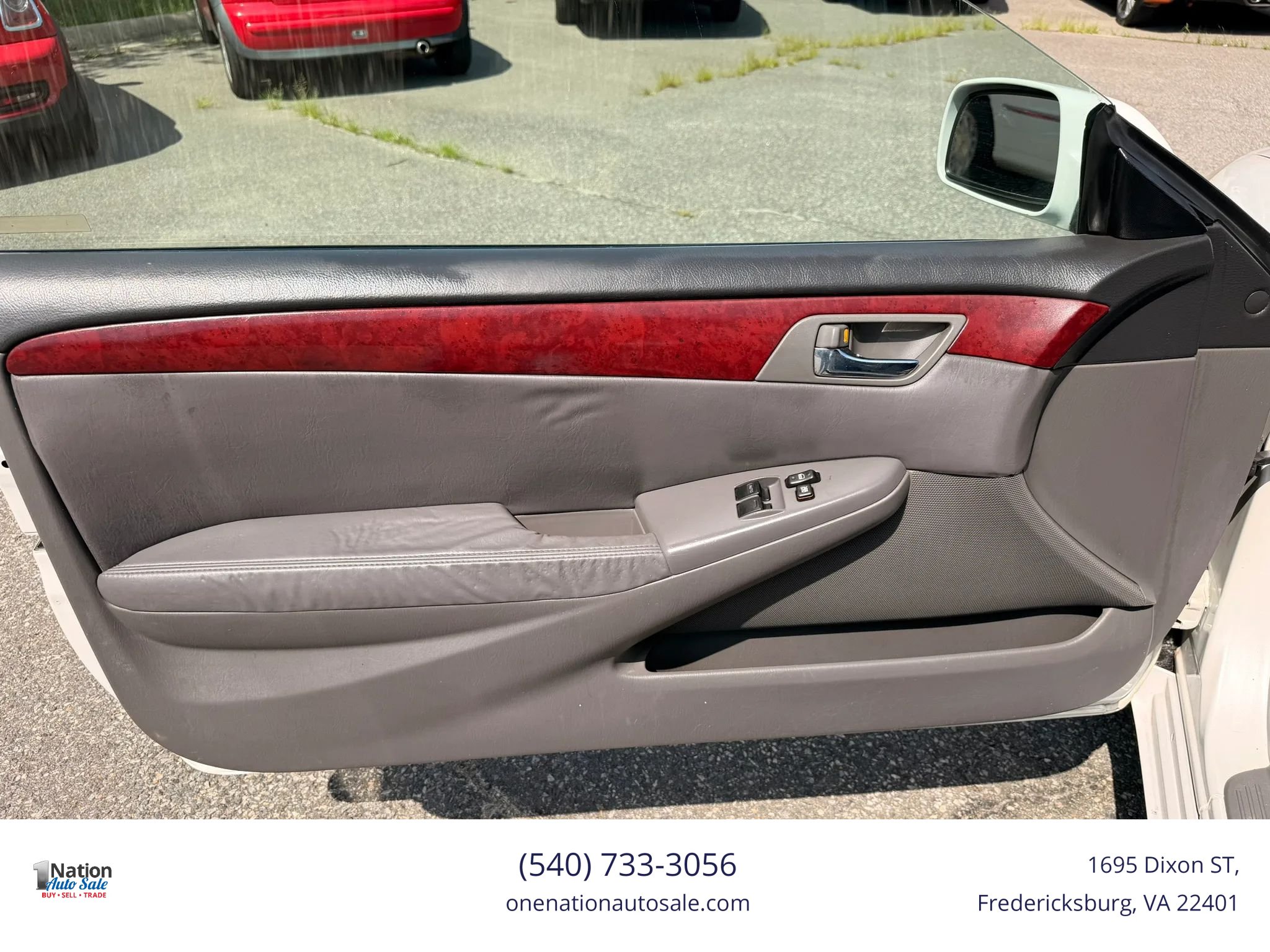 Used 2004 Toyota Solara SLE w/ Preferred Accessory Pkg FWD image 13