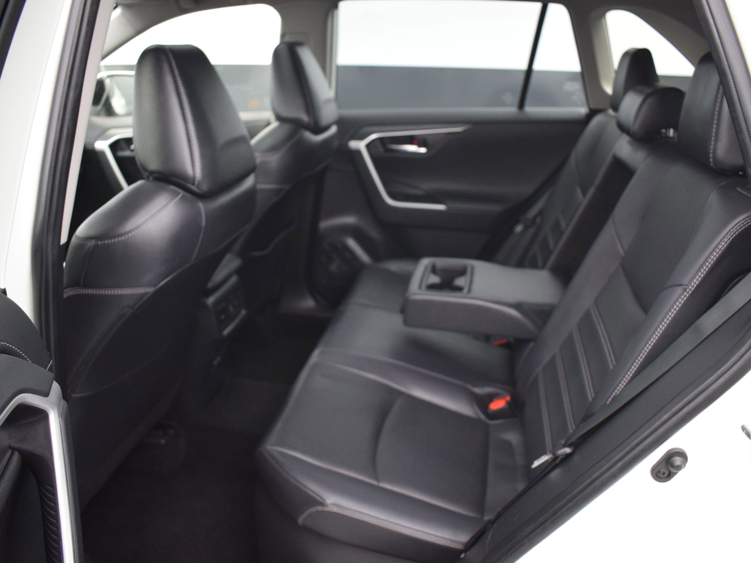 Used 2022 Toyota RAV4 Limited w/ Limited Grade Weather Package image 14