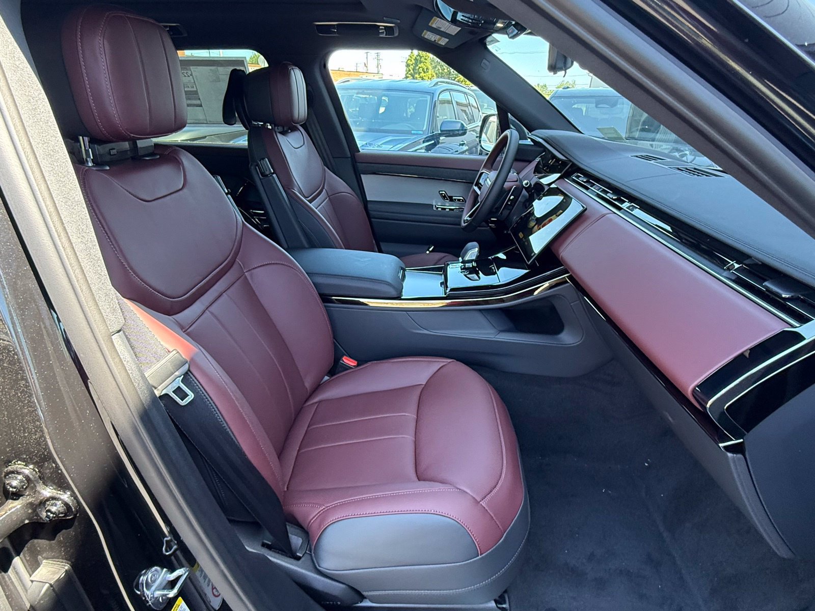 New 2026 Land Rover Range Rover Sport Dynamic SE AWD/4WD image 18