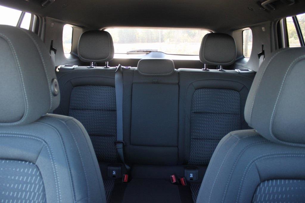 New 2026 Chevrolet Equinox LT image 18