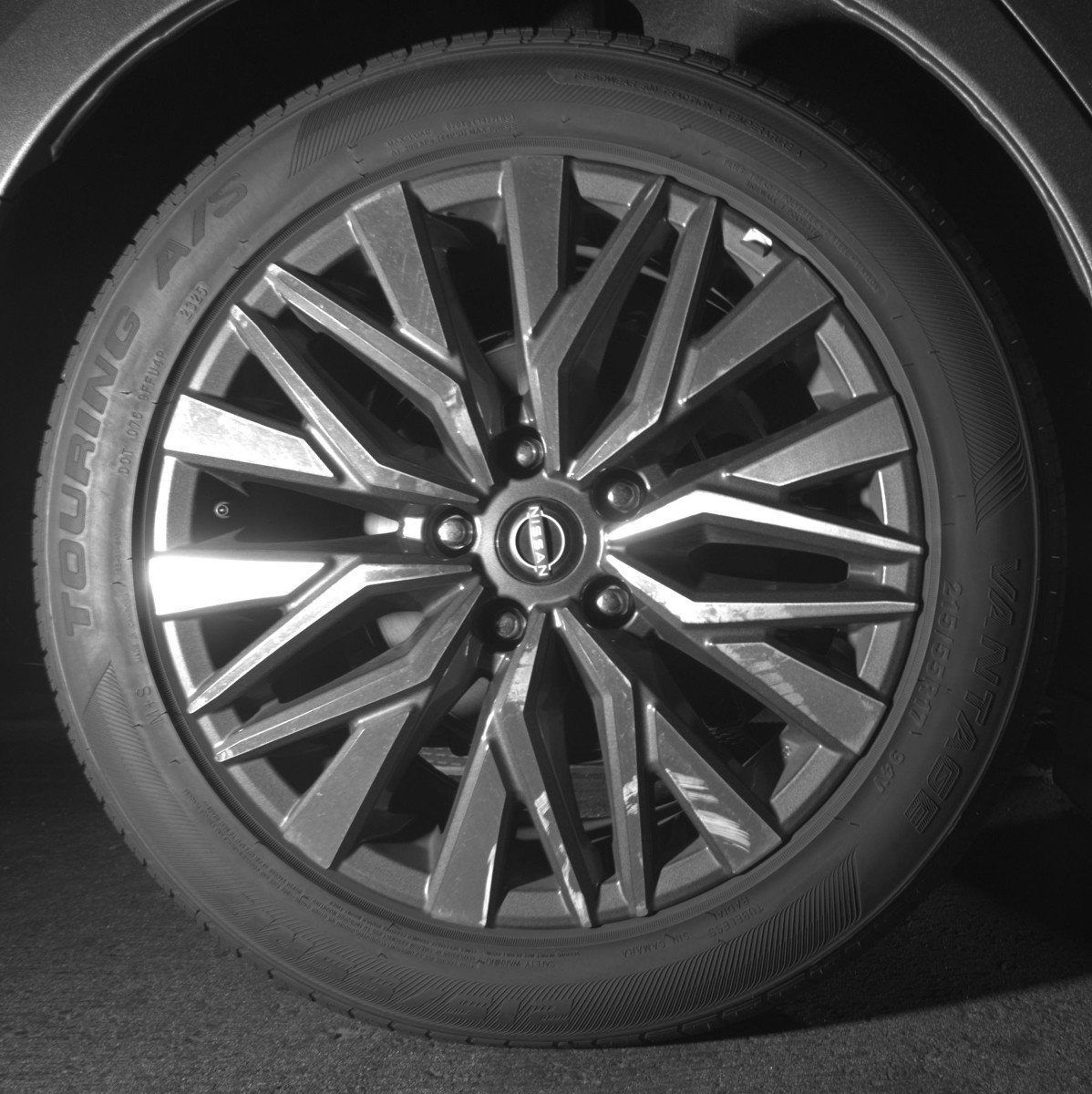 Used 2025 Nissan Altima 2.5 SV image 15