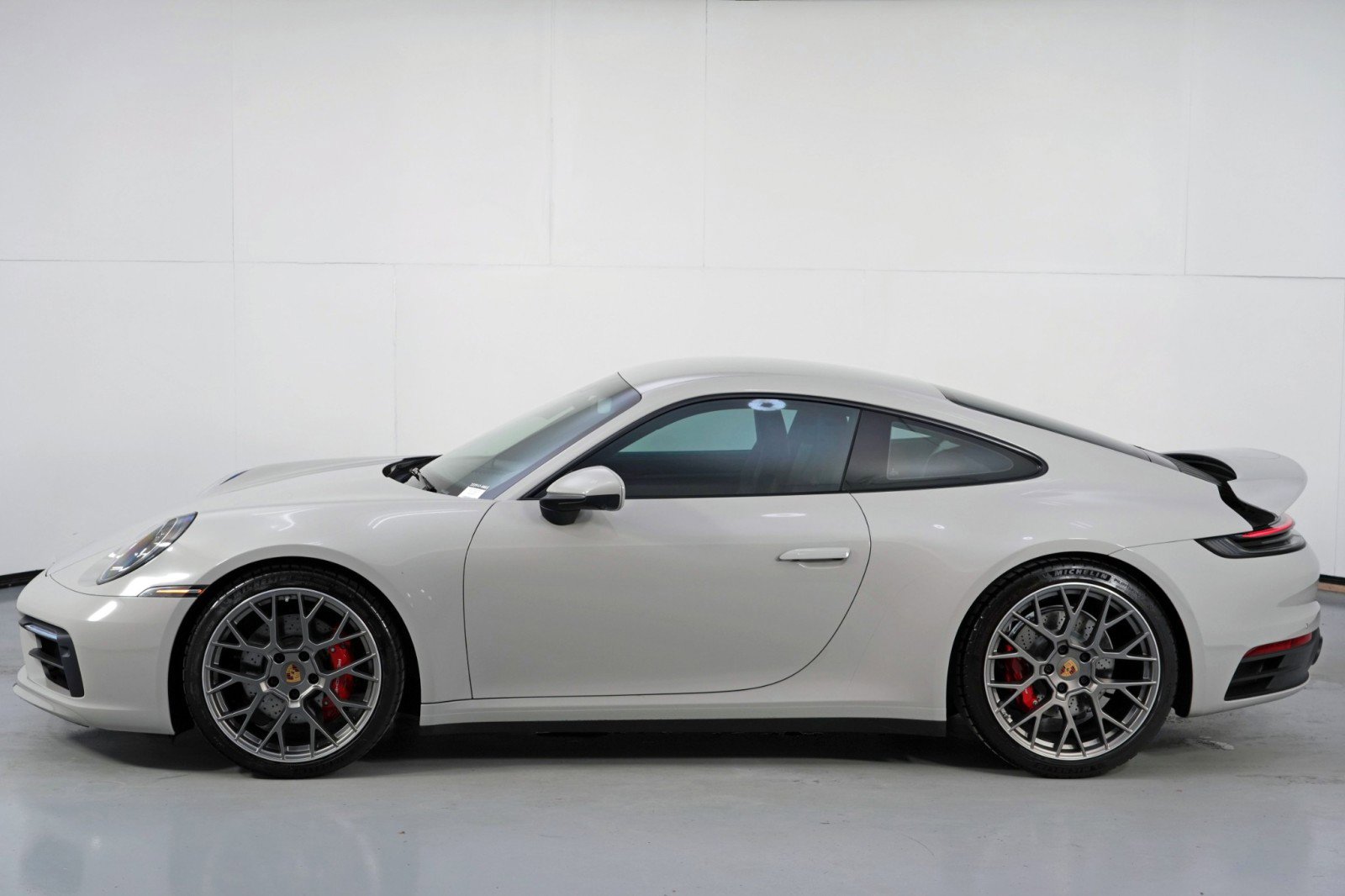 Used 2022 Porsche 911 Carrera S w/ Sport Package RWD image 44