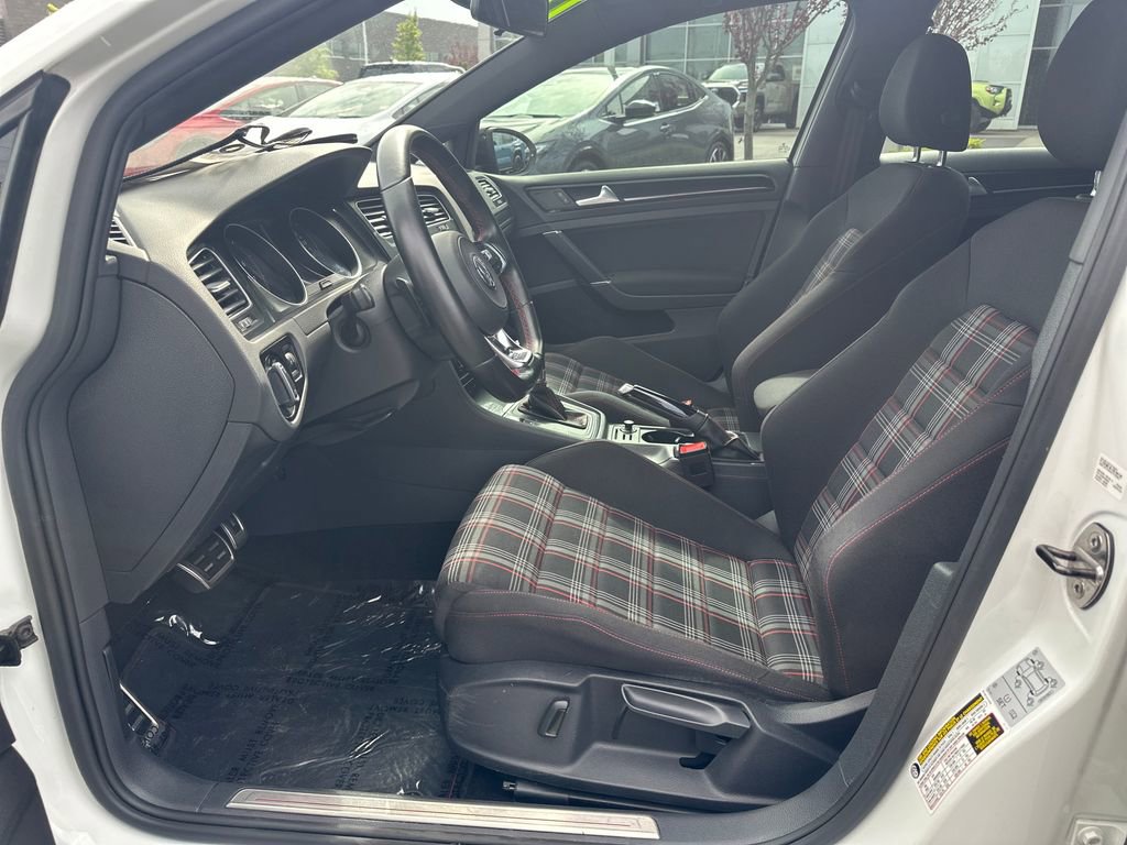 Used 2017 Volkswagen GTI Sport FWD image 12