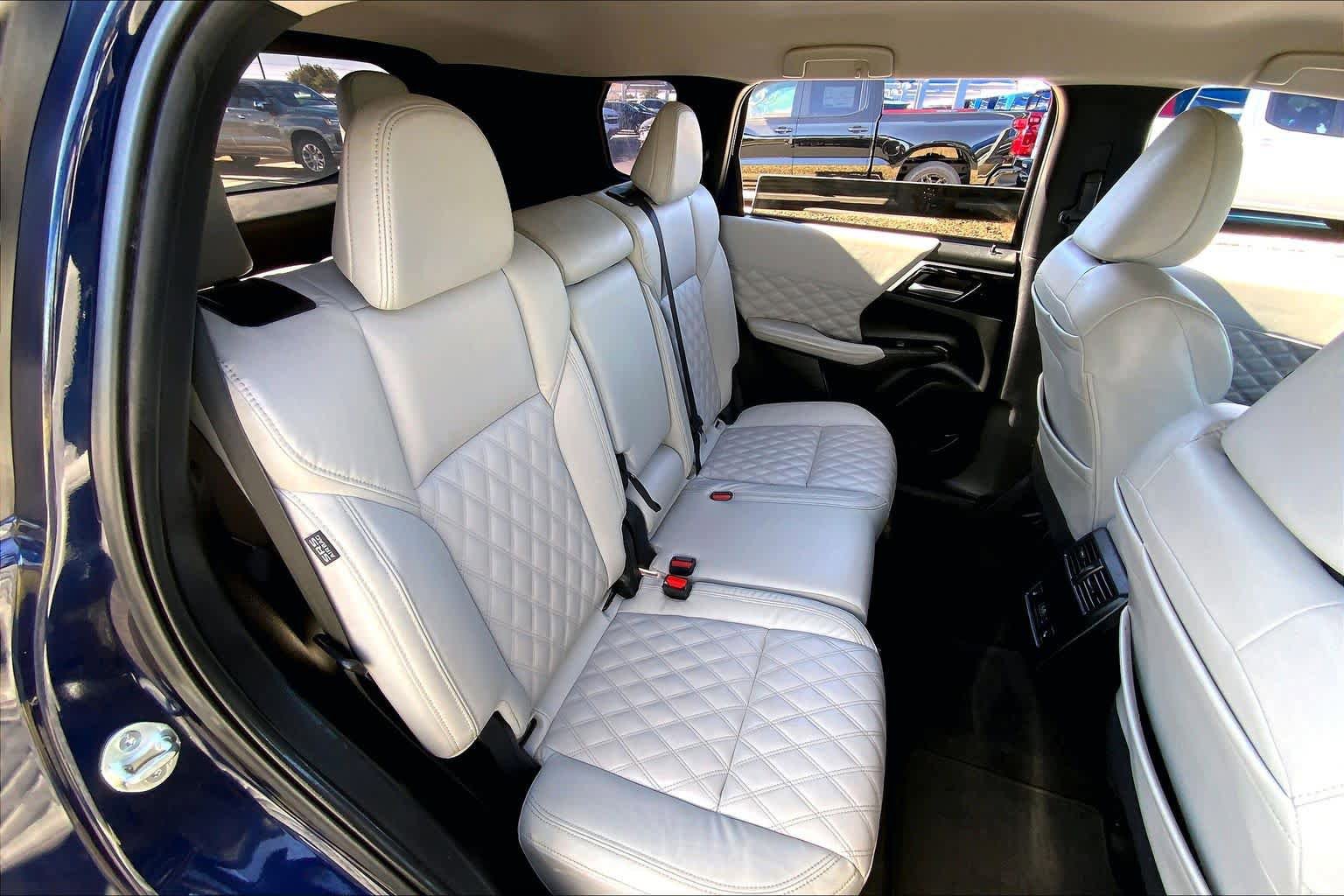 Used 2022 Mitsubishi Outlander SEL AWD/4WD image 20