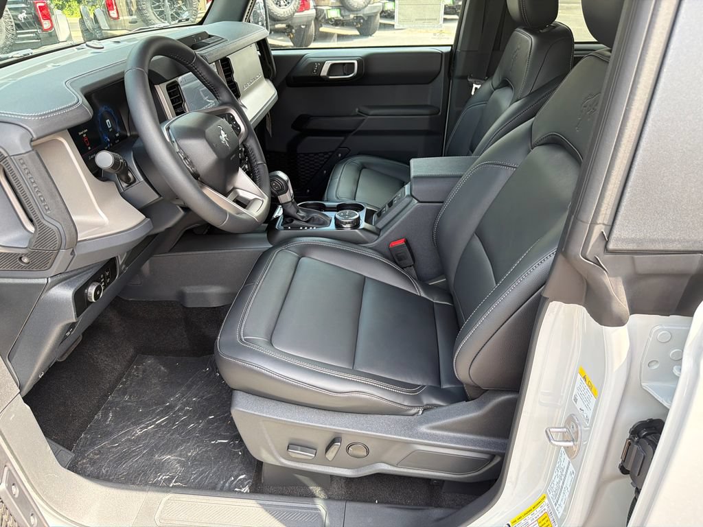 New 2026 Ford Bronco Outer Banks AWD/4WD image 9