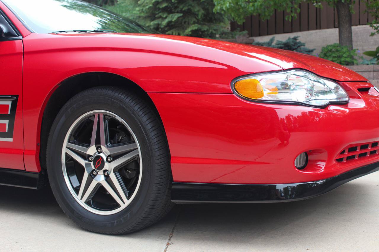 Used 2004 Chevrolet Monte Carlo SS w/ Dale Earnhardt Jr. Package FWD image 21