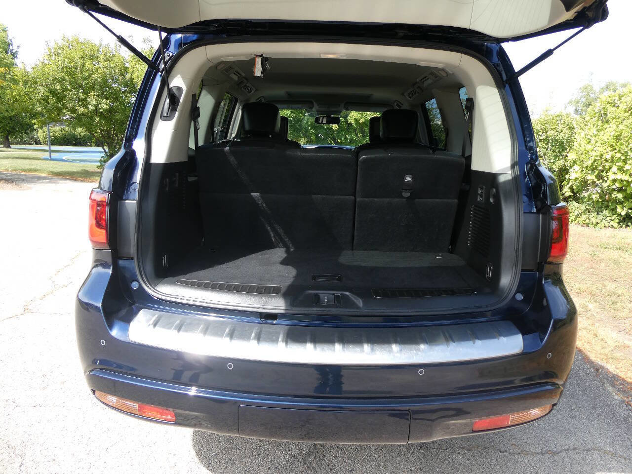 Used 2019 INFINITI QX80 Luxe w/ 22" Wheel Package image 31