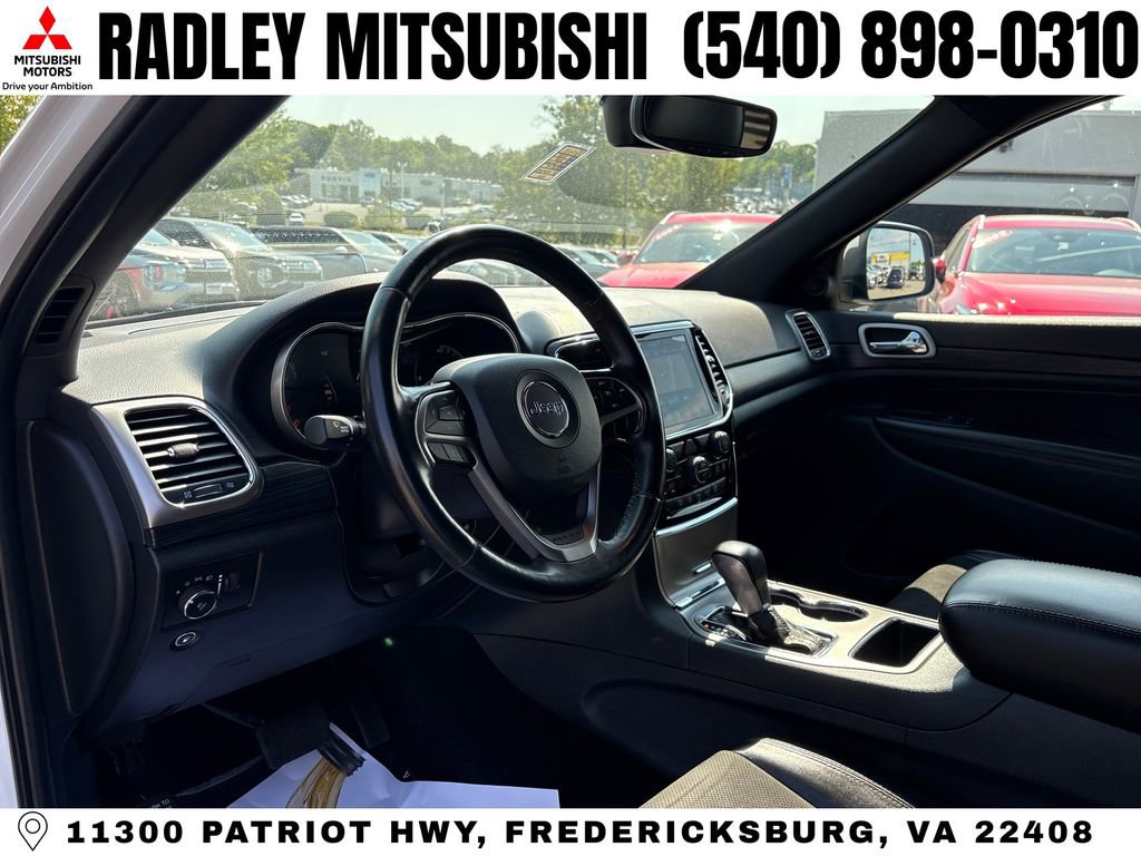 Used 2020 Jeep Grand Cherokee Altitude AWD/4WD image 4
