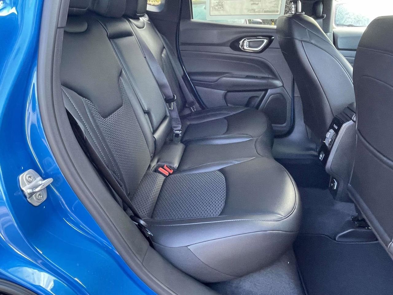 New 2026 Jeep Compass Latitude image 31