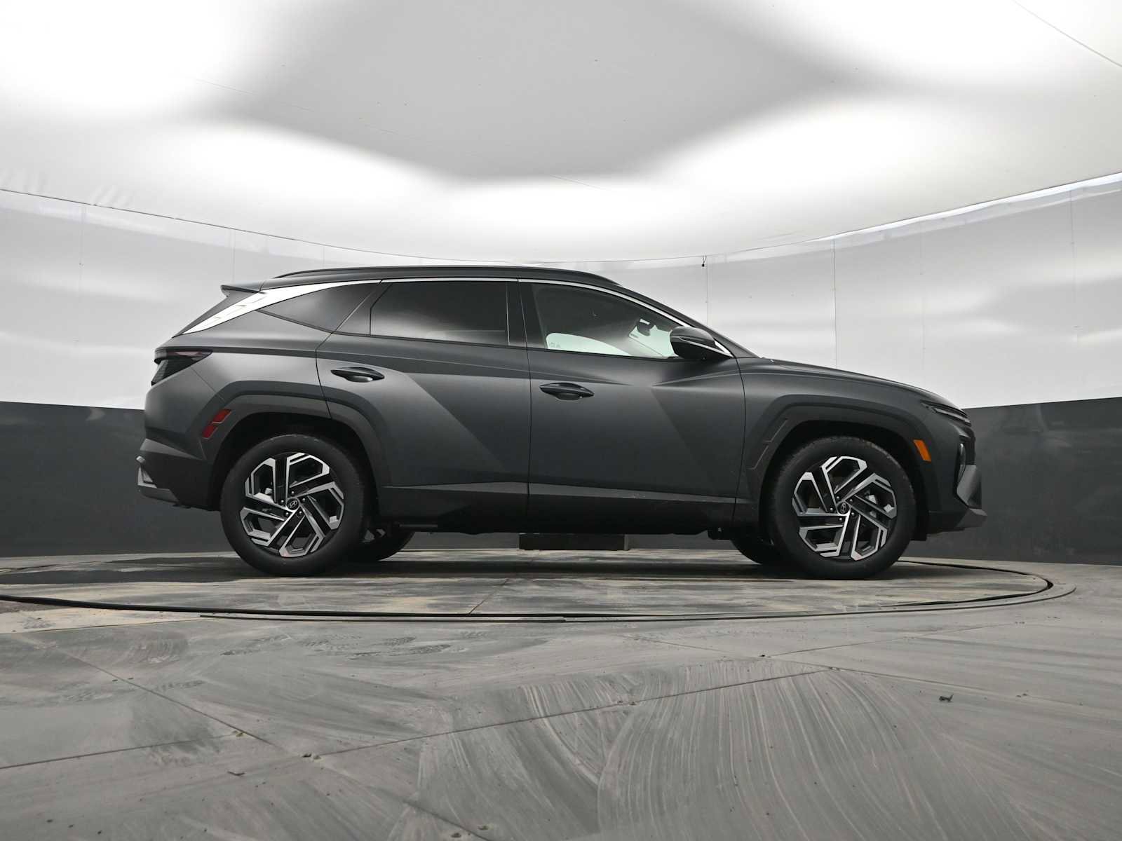 New 2026 Hyundai Tucson Limited image 37