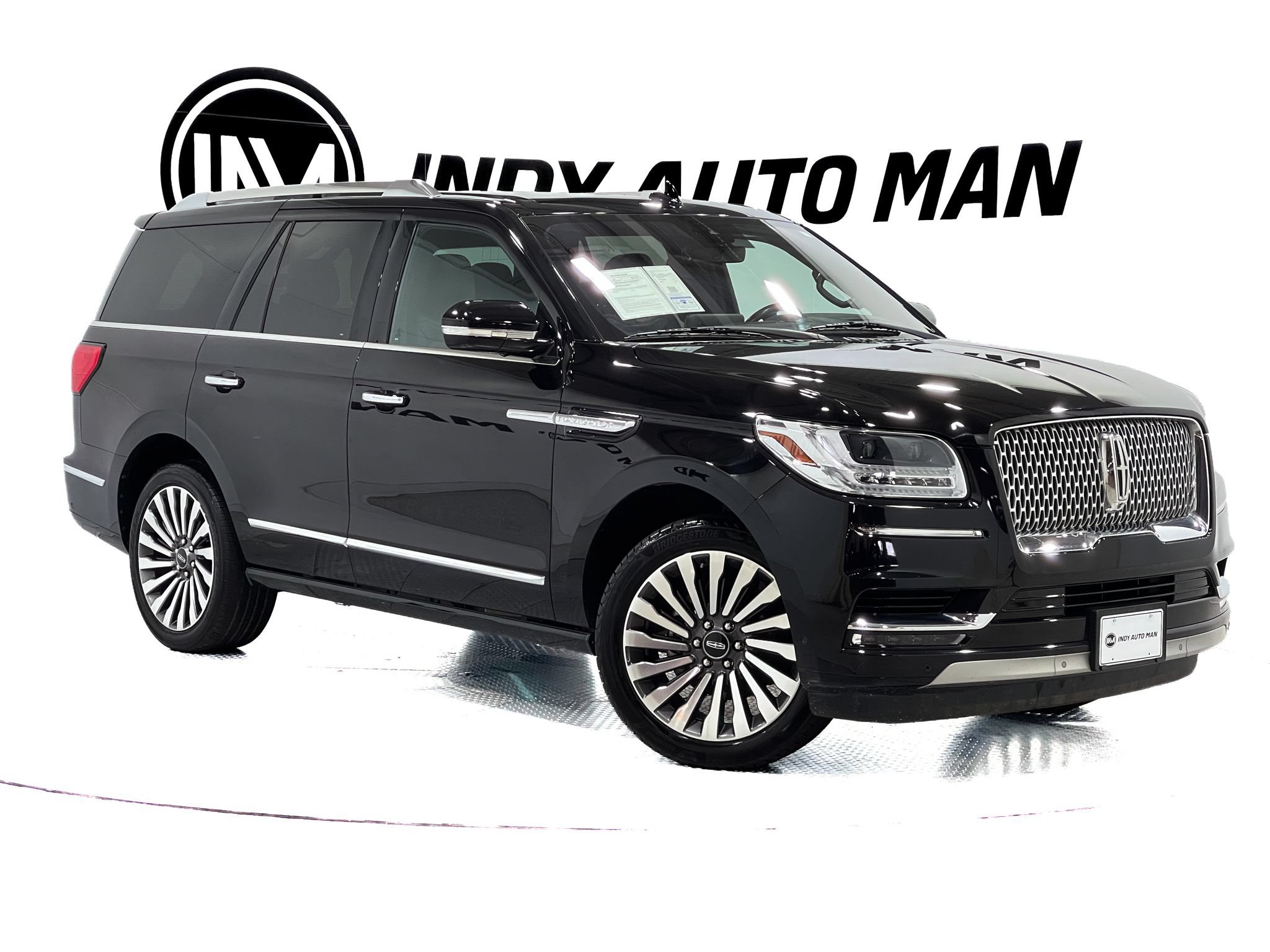 Used 2019 Lincoln Navigator Reserve AWD/4WD image 2