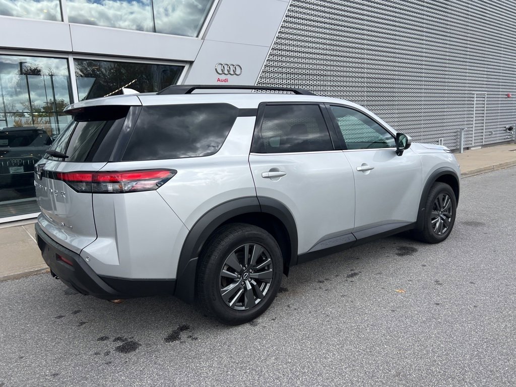 Used 2022 Nissan Pathfinder SV image 21