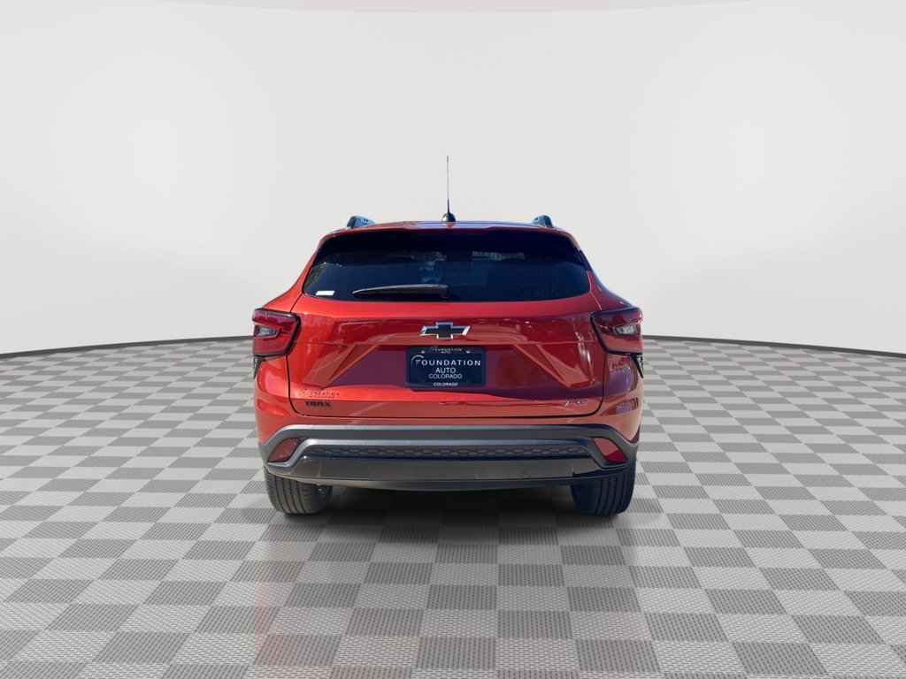 Certified 2024 Chevrolet Trax RS FWD image 11