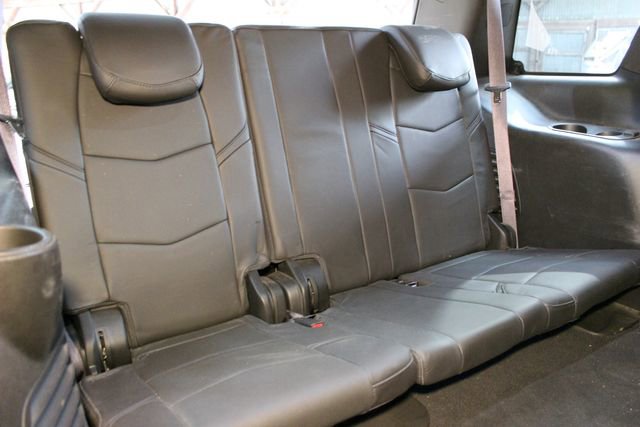 Used 2016 Cadillac Escalade Platinum AWD/4WD image 13