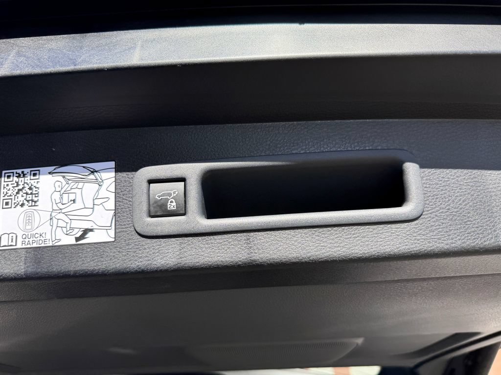 Used 2021 Toyota Sienna XLE AWD/4WD image 13