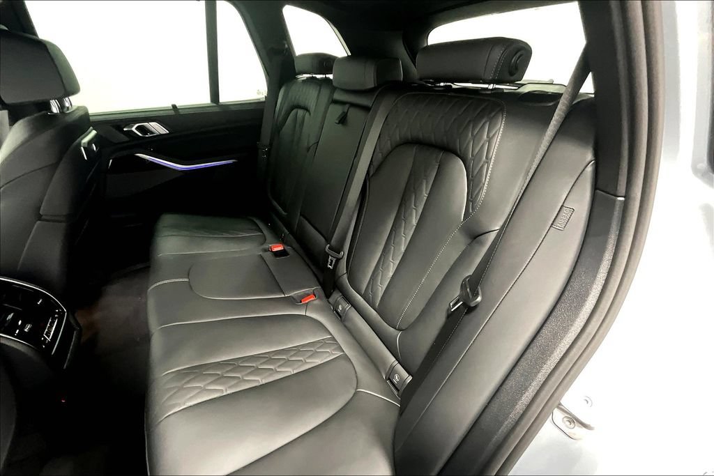 New 2025 BMW X5 M60i AWD/4WD image 8