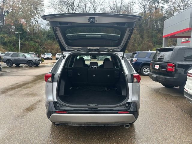 Used 2023 Toyota RAV4 SE AWD/4WD image 27