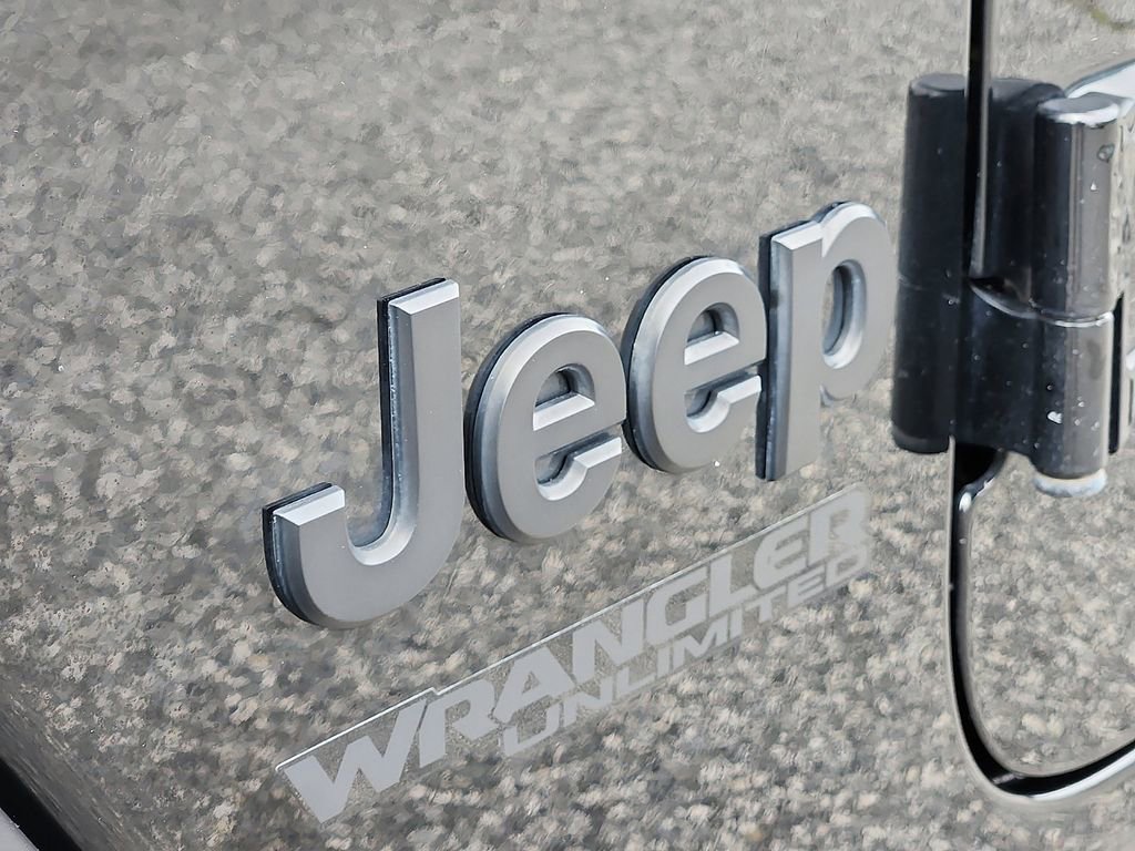 Used 2021 Jeep Wrangler Unlimited Sport image 19