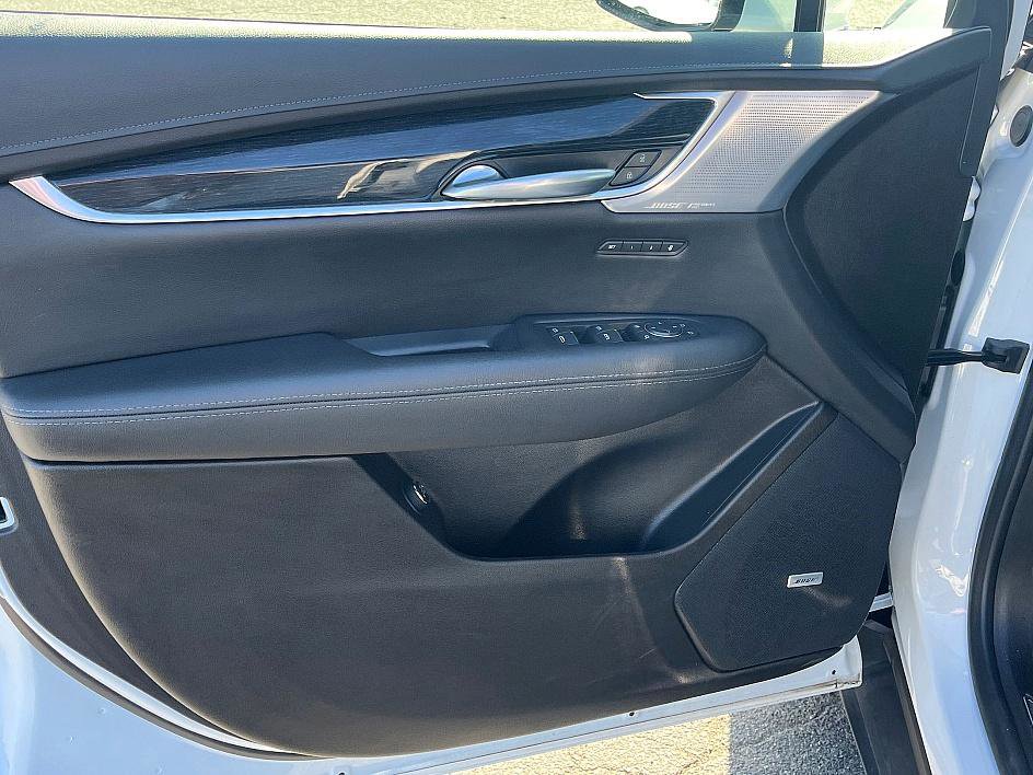 Certified 2025 Cadillac XT5 Premium Luxury image 11