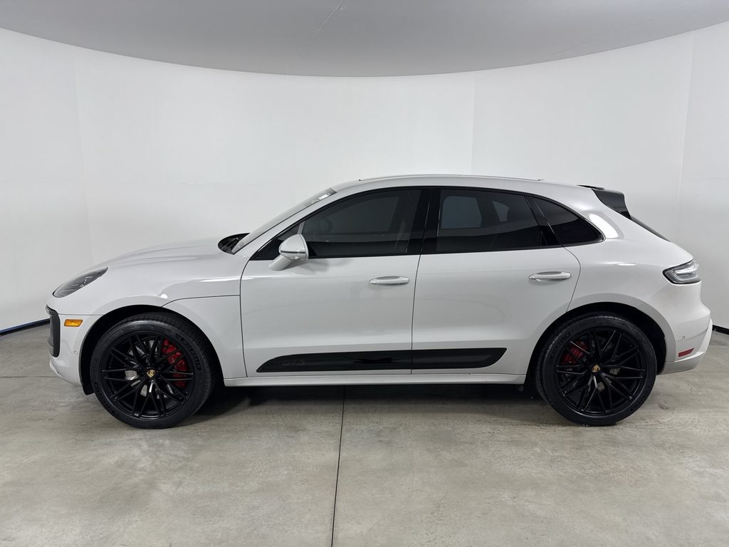 Certified 2024 Porsche Macan GTS AWD/4WD image 2