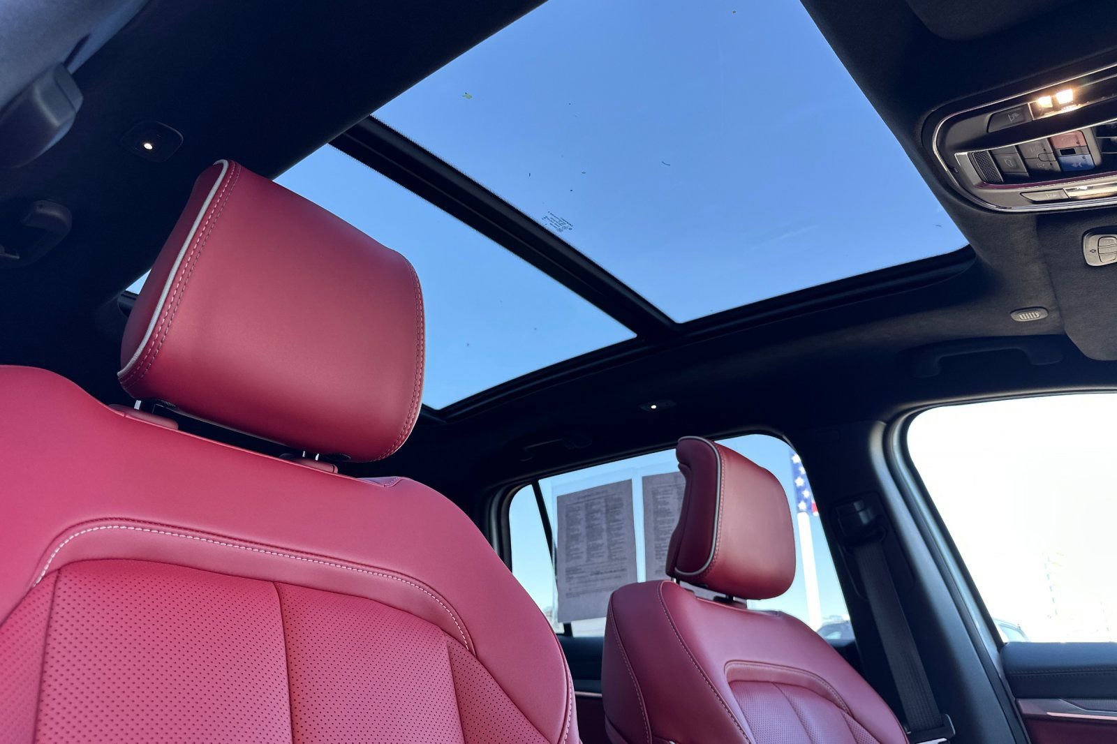 Used 2024 Jeep Wagoneer Launch Edition image 20