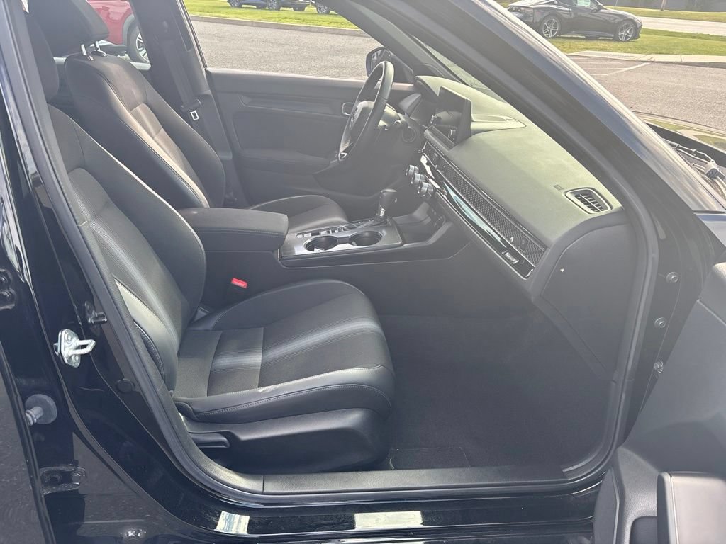 Used 2023 Honda Civic Sport image 29