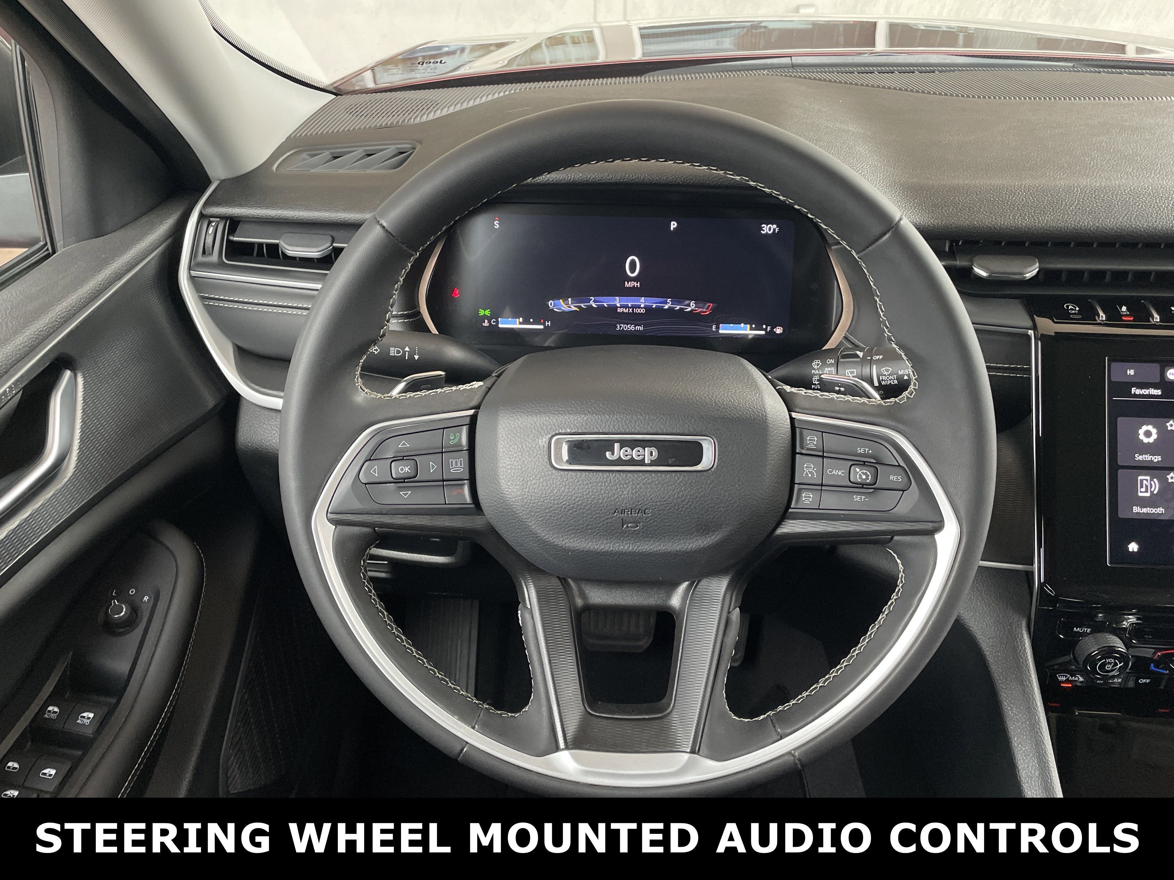 Used 2023 Jeep Grand Cherokee Laredo w/ MOPAR Finishing Package image 5