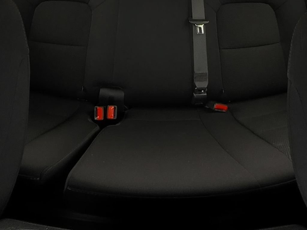 Used 2024 Chevrolet Colorado LT RWD image 13