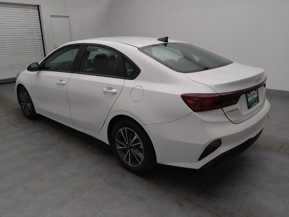 Used 2022 Kia Forte LXS FWD image 3