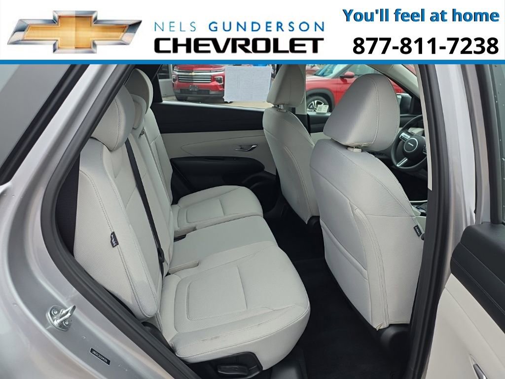 Used 2025 Hyundai Tucson SE AWD/4WD image 11