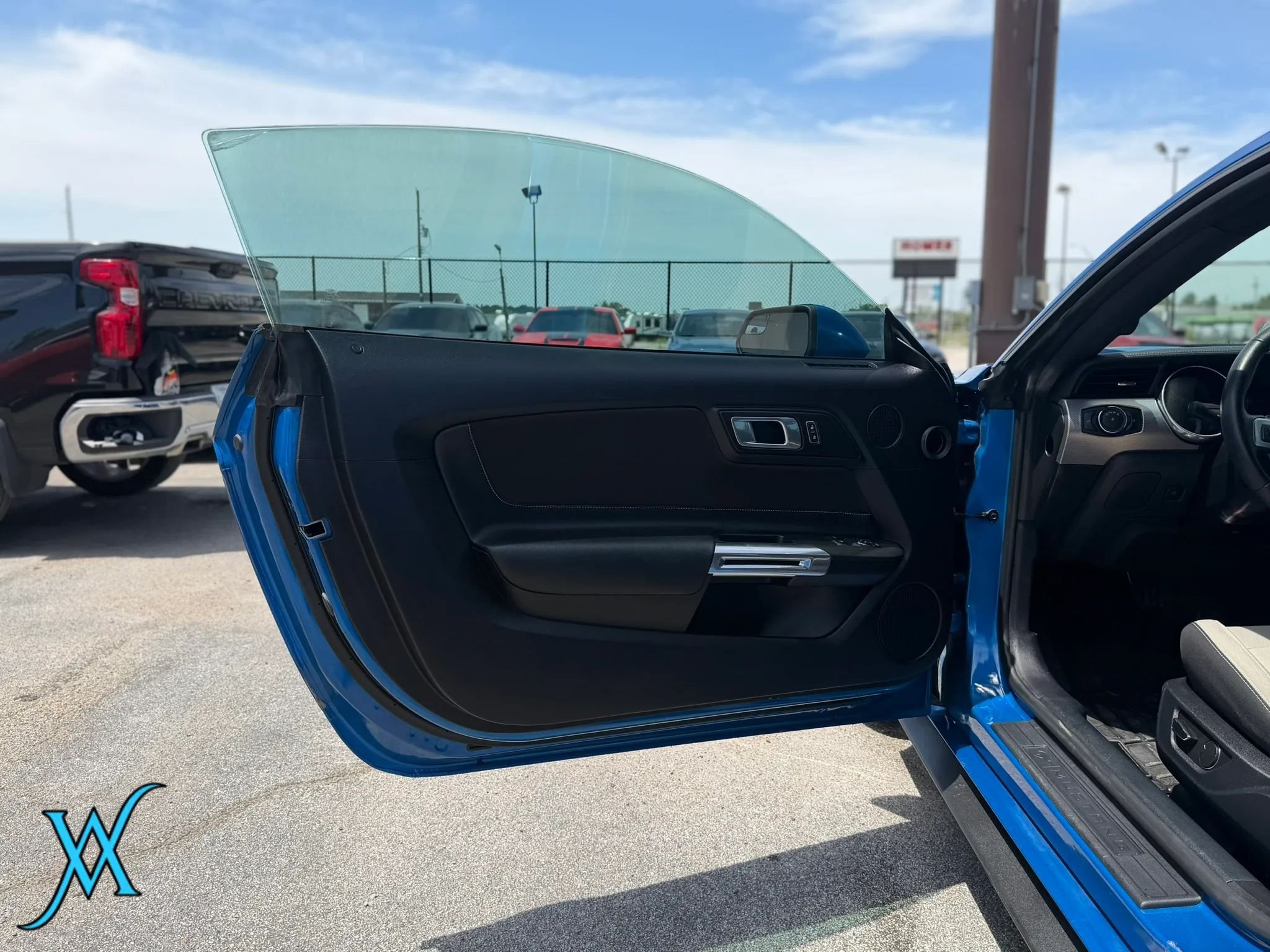 Used 2019 Ford Mustang Coupe w/ Equipment Group 101A RWD image 10