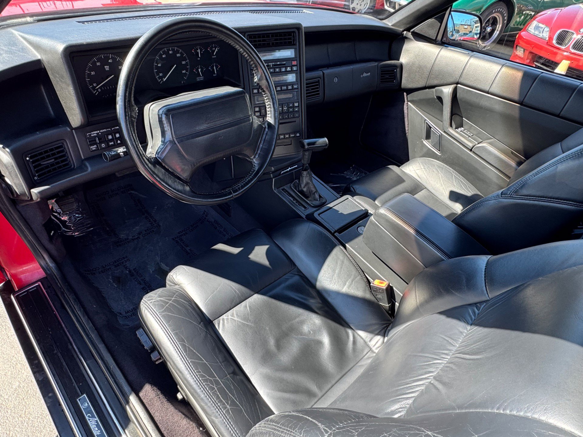 Used 1993 Cadillac Allante FWD image 3